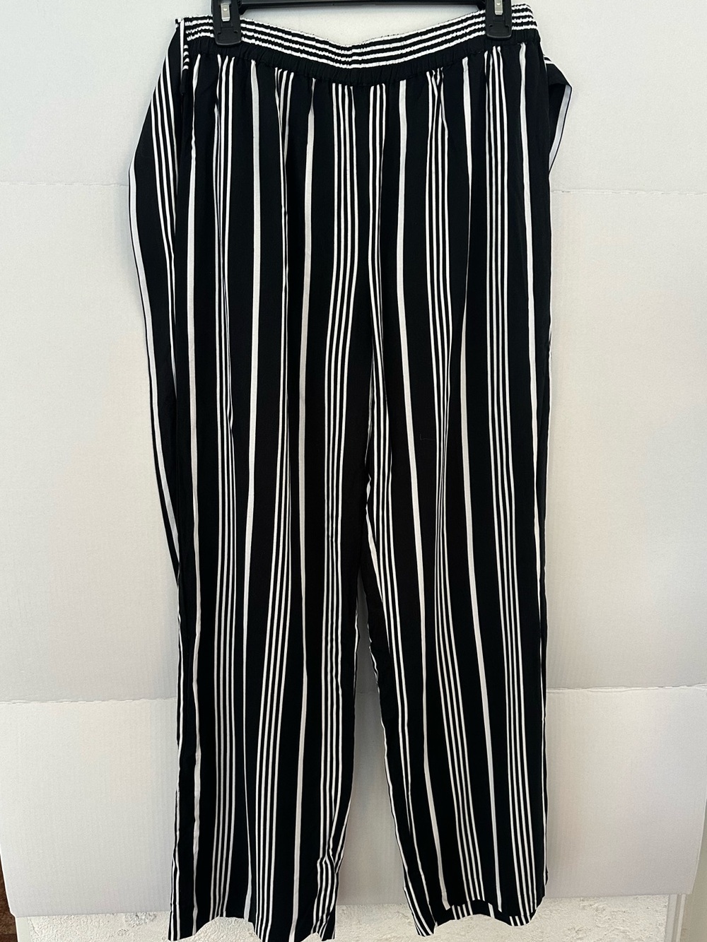 Cynthia Rowley Black and White Vertical Stripe pants NWT